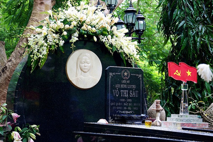 mộ cô sáu