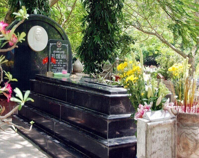 mộ cô sáu