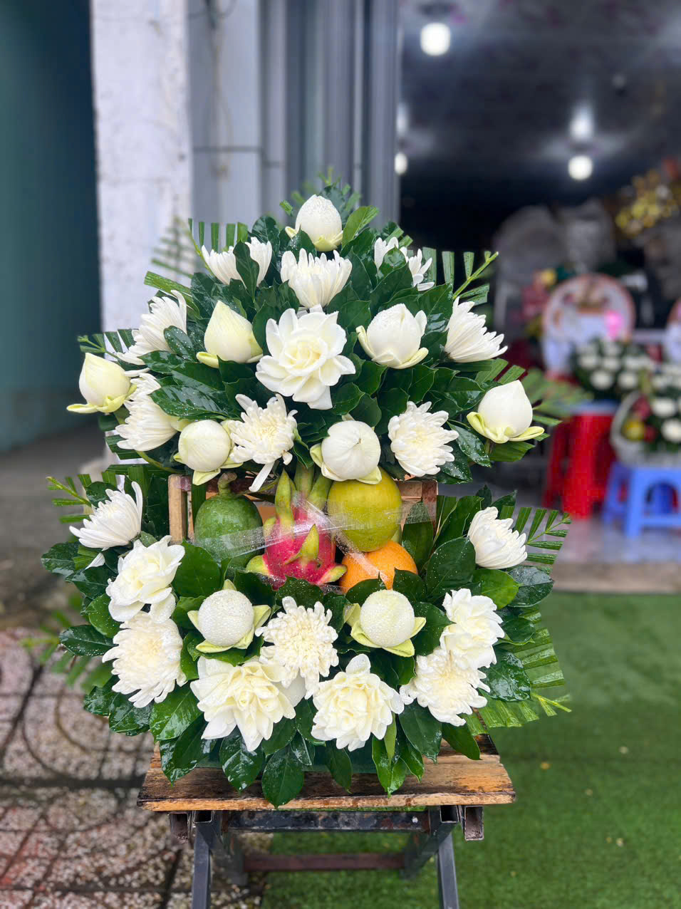 trả lễ Cô Sáu