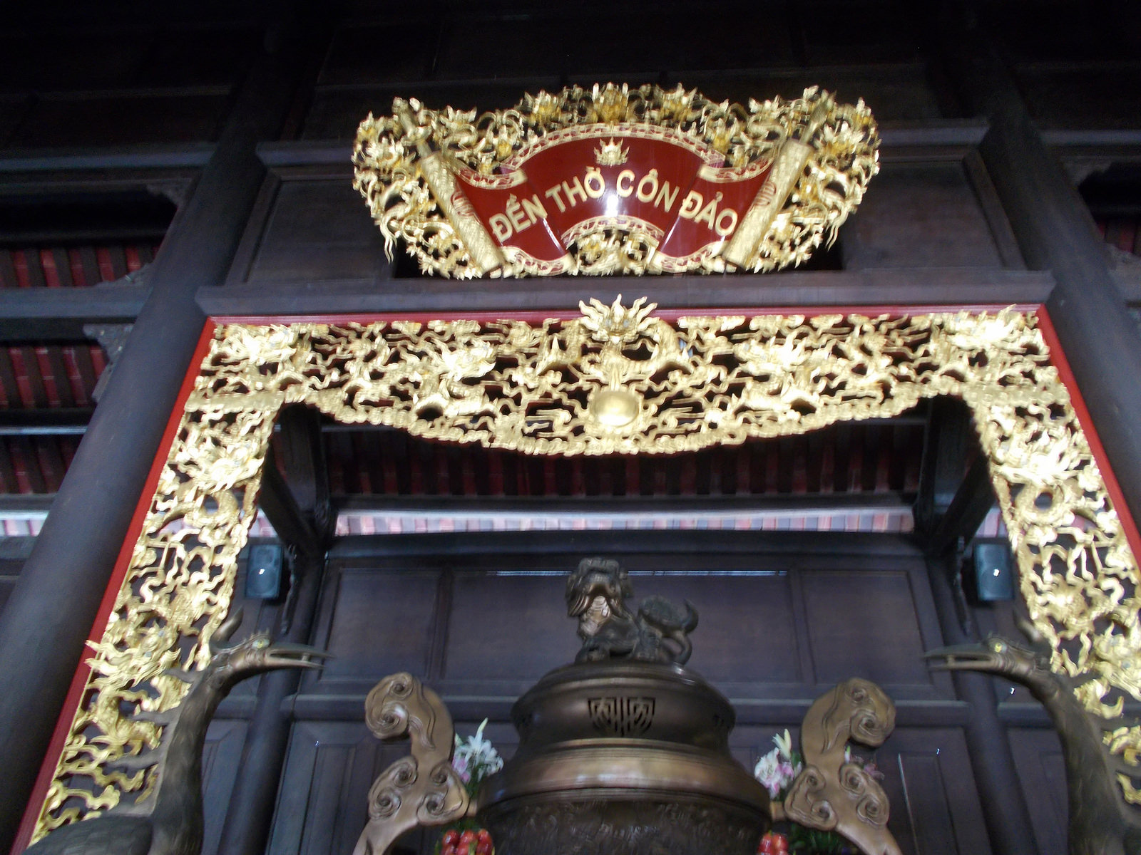 đền thờ Côn Đảo