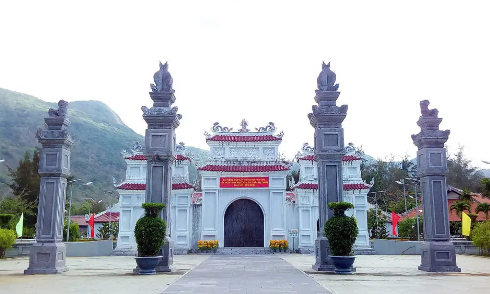 đền thờ Côn Đảo