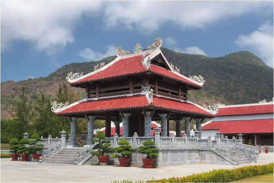 đền thờ Côn Đảo