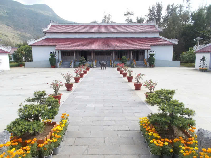 đền thờ Côn Đảo