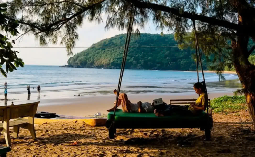 Bãi Đàm Trầu - Bãi Suối Nóng