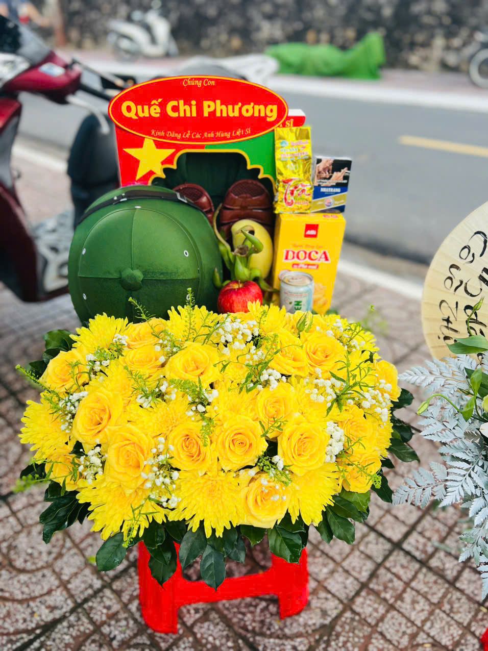 dâng lễ hộ cô Sáu Côn Đảo