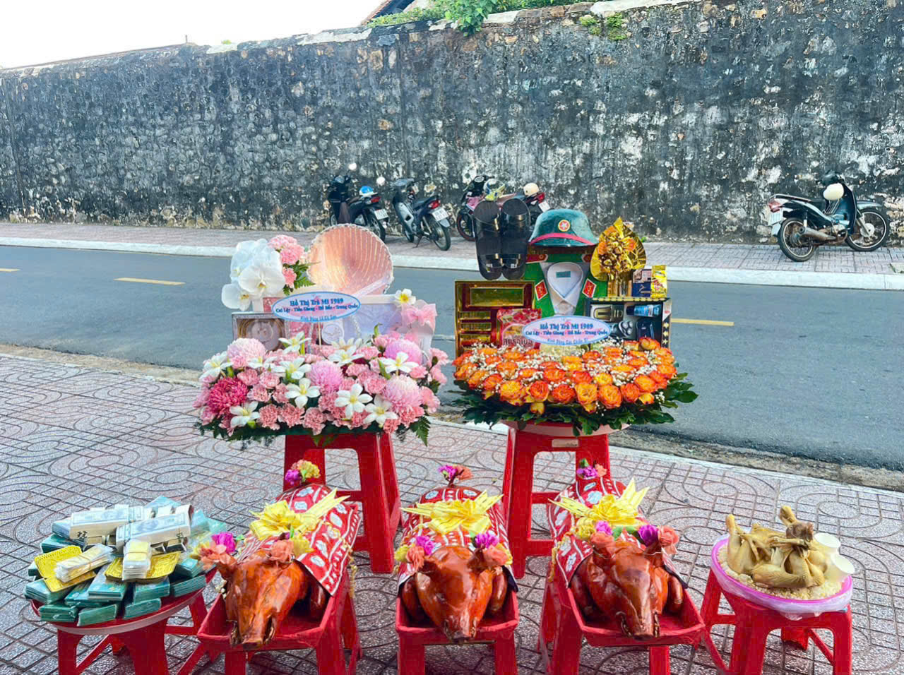 Lễ vật dâng giỗ Cô Sáu