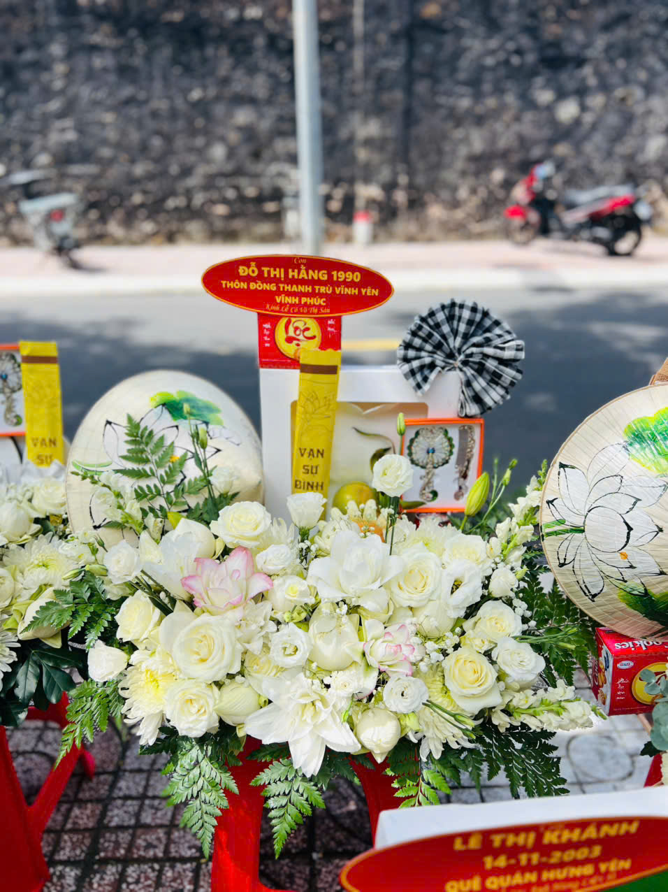 Nước suối lộc Cô Sáu