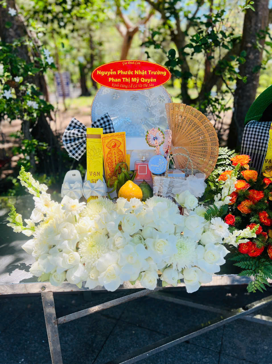 Mâm lễ tạ Cô Sáu