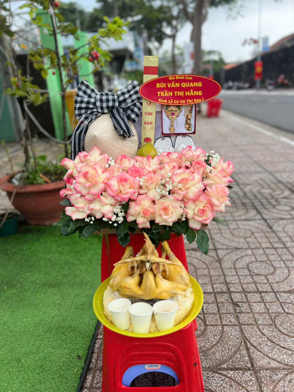 Sắm lễ Cô Sáu đồ thật