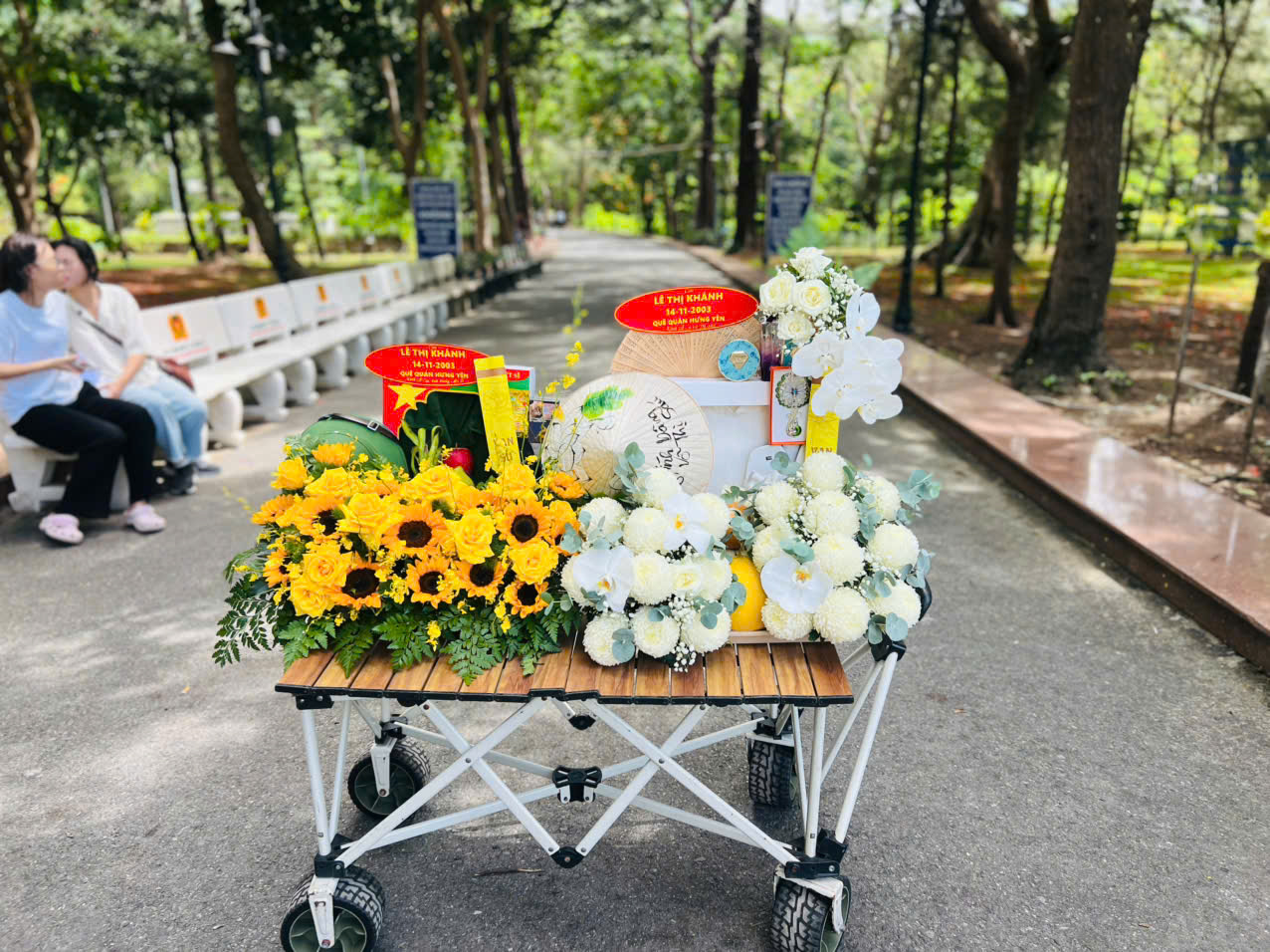 Sắm lễ Cô Sáu đồ thật