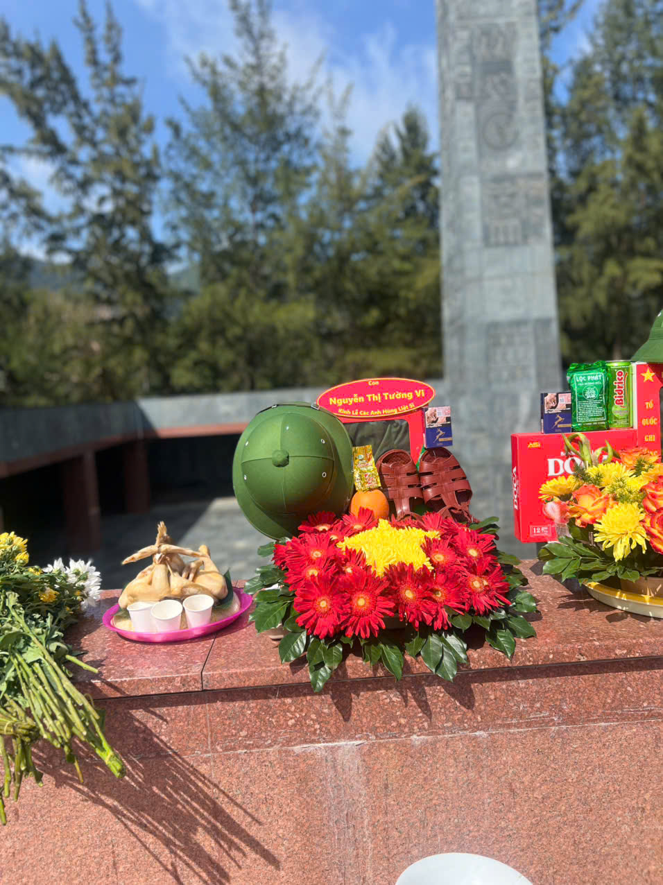 Dâng lễ hộ Côn Đảo