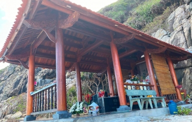 Bí quyết đi lễ miếu Cô Vân: Địa điểm mua đồ chuẩn, giá rẻ