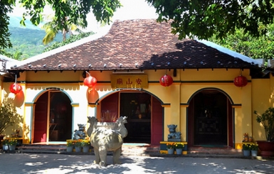 Đồ lễ miếu bà Phi Yến đầy đủ và chất lượng tại Thiên Phúc