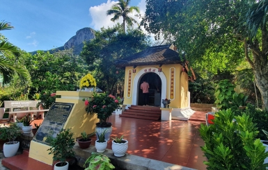 Ngũ hành thánh mẫu là ai? Khám phá miếu 5 Mẹ Ngũ Hành tại Côn Đảo