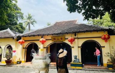 Viếng Miếu Bà Phi Yến – Điểm đến tâm linh không thể bỏ qua!